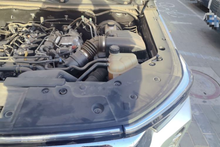 Used CHANGAN Lantop 2023 2.0T Automatic 4x4 Gasoline Flagship Standard Cab Engine Bay Left