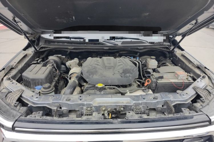Used CHANGAN Lantop 2023 2.0T Manual 4x4 Diesel Elite Long-Box Version Engine Bay
