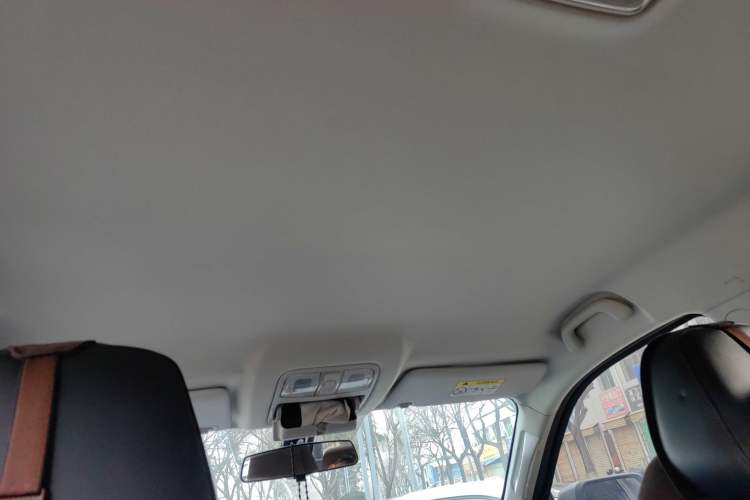 Used CHANGAN Lantop 2023 2.0T Manual 4x4 Diesel Elite Long-Box Version Headliner