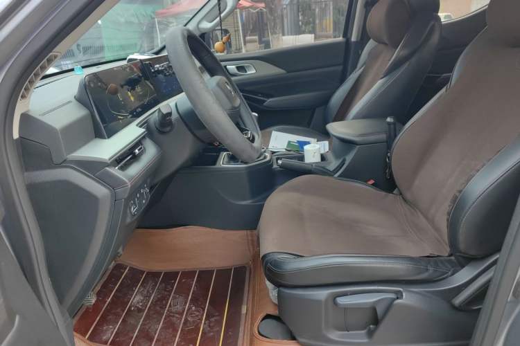 Used CHANGAN Lantop 2023 2.0T Manual 4x4 Diesel Elite Long-Box Version Left Front Seat