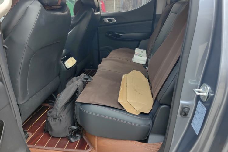 Used CHANGAN Lantop 2023 2.0T Manual 4x4 Diesel Elite Long-Box Version Left Rear Seat