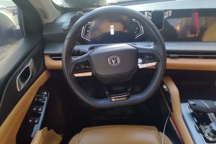 Used CHANGAN Lantop 2023 2.0T Automatic 4x4 Gasoline Flagship Standard Cab Steering Wheel