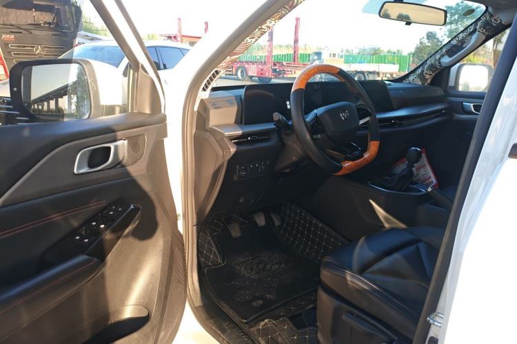 Used CHANGAN Lantop 2023 2.0T Manual Two-Wheel Drive Gasoline Elite Version Standard Cab Driver Seat