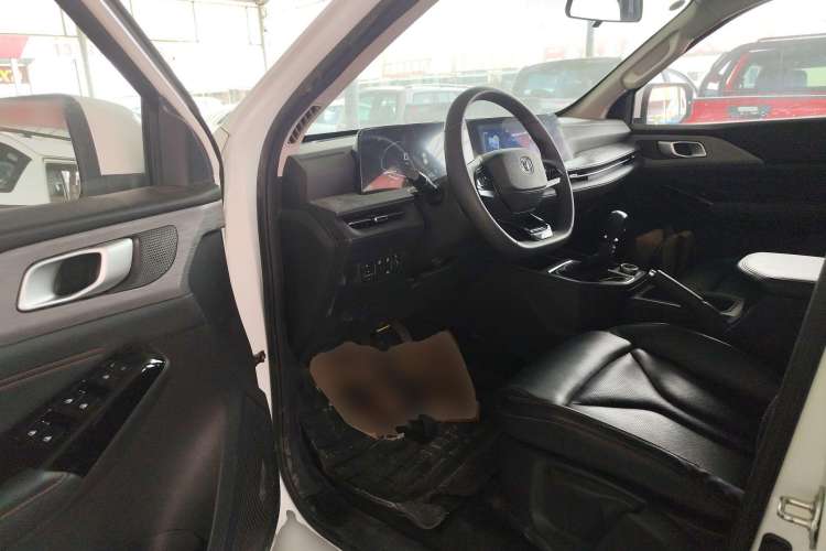Used CHANGAN Lantop 2023 2.0T Manual 4x4 Diesel Elite Standard Cab Driver Seat
