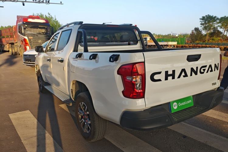 Used CHANGAN Lantop 2023 2.0T Manual Two-Wheel Drive Gasoline Elite Version Standard Cab Exterior 2