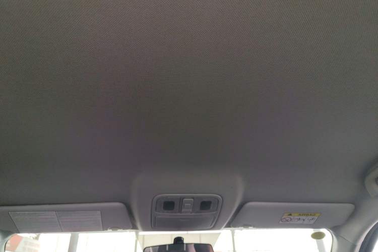 Used CHANGAN Lantop 2023 2.0T Manual 4x4 Diesel Elite Standard Cab Headliner