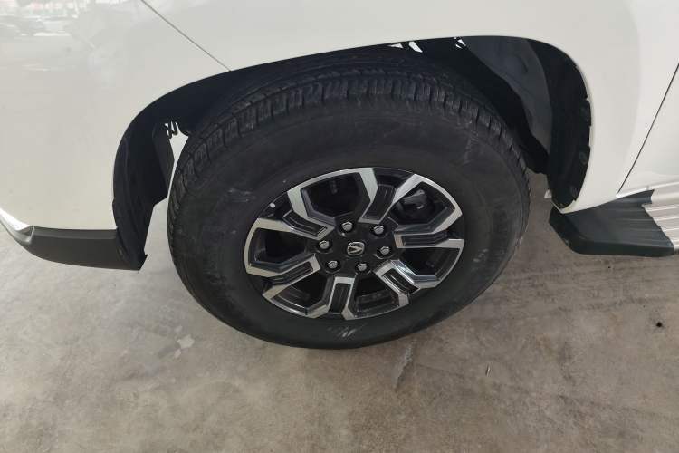 Used CHANGAN Lantop 2023 2.0T Manual 4x4 Diesel Elite Standard Cab Left Front Wheel Hub