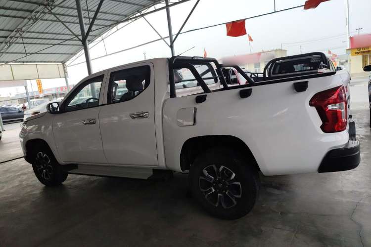Used CHANGAN Lantop 2023 2.0T Manual 4x4 Diesel Elite Standard Cab Left Side