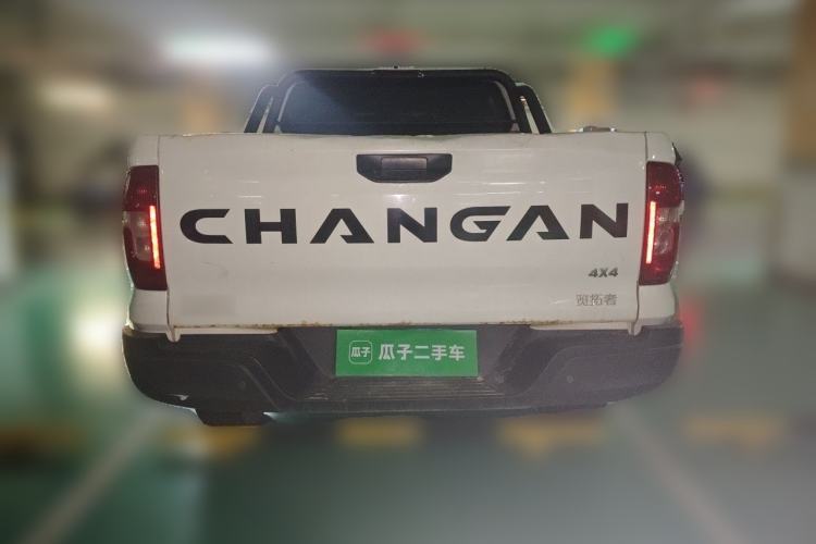 Used CHANGAN Lantop 2023 2.0T Automatic All-Wheel Drive Gasoline Elite Version with Long Wheelbase Rear