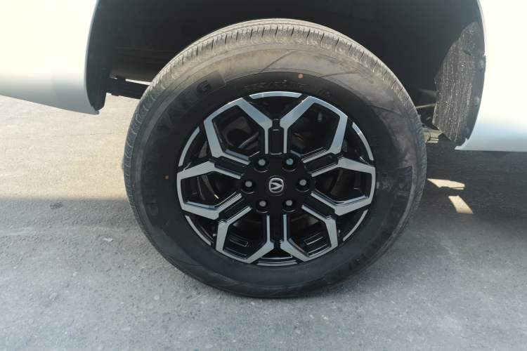Used CHANGAN Lantop 2023 2.0T Manual 4x4 Diesel Flagship Long-Box Version Right Rear Wheel Hub