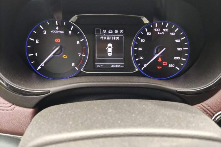 Used CHANGAN Lingxuan 2017 1.6L Manual Elite Model Odometer Close Up