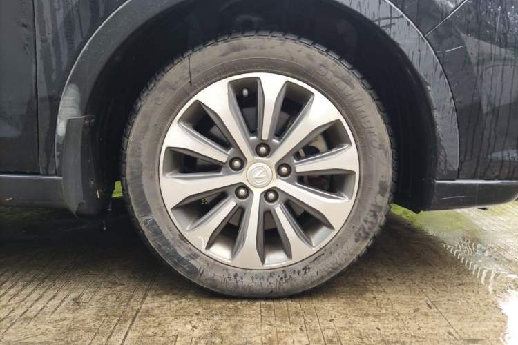 Used CHANGAN Lingxuan 2017 1.6L Manual Elite Model Right Front Wheel Hub