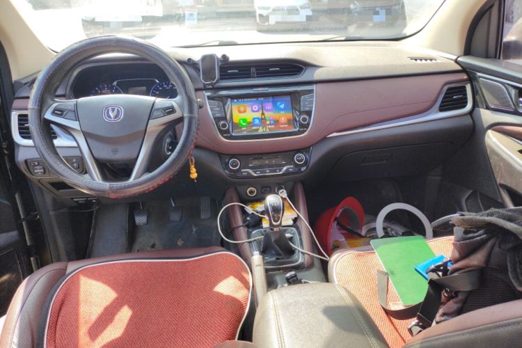 Used CHANGAN Lingxuan 2017 1.6L Manual Happiness Edition Center Console