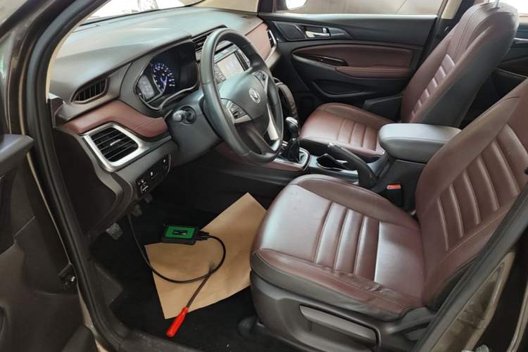 Used CHANGAN Lingxuan 2017 1.6L Manual Happiness Edition Driver Seat