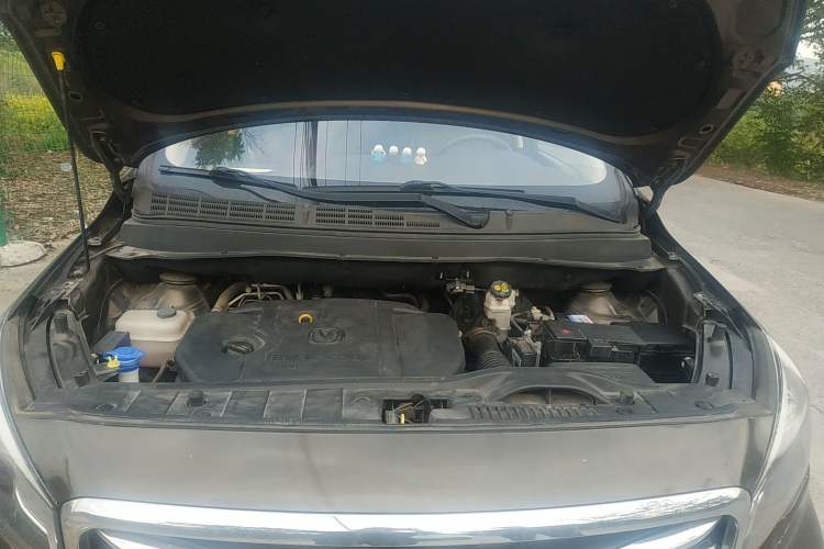 Used CHANGAN Lingxuan 2017 1.6L Manual Elite Model Engine Bay