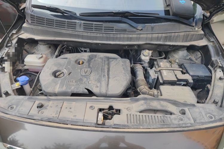 Used CHANGAN Lingxuan 2017 1.6L Manual Happiness Edition Engine Bay