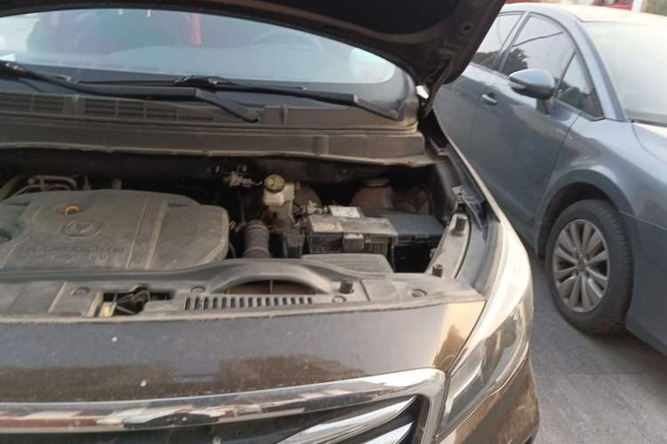 Used CHANGAN Lingxuan 2017 1.6L Manual Elite Model Engine Bay Left