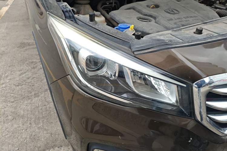 Used CHANGAN Lingxuan 2017 1.6L Manual Happiness Edition Exterior 3