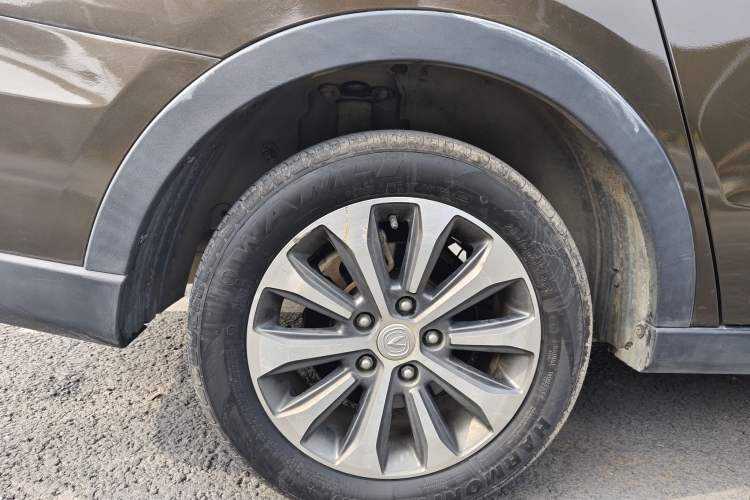 Used CHANGAN Lingxuan 2017 1.6L Manual Elite Model Exterior 8