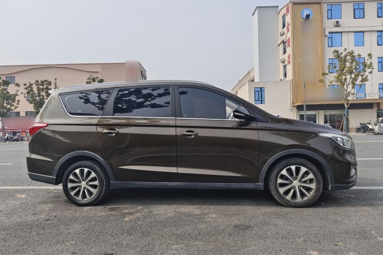 Used CHANGAN Lingxuan 2017 1.6L Manual Elite Model Exterior 9