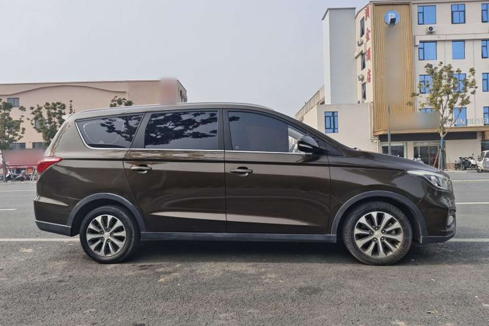 Used CHANGAN Lingxuan 2017 1.6L Manual Elite Model Exterior 9