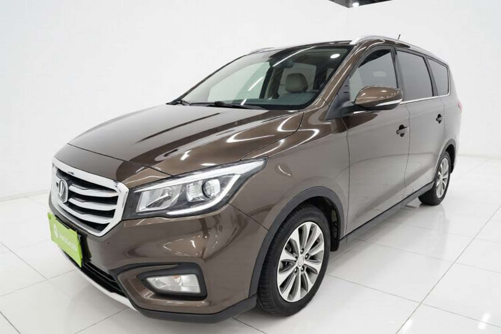 Used CHANGAN Lingxuan 2017 1.6L Manual Elite Model Front Left 45 Deg