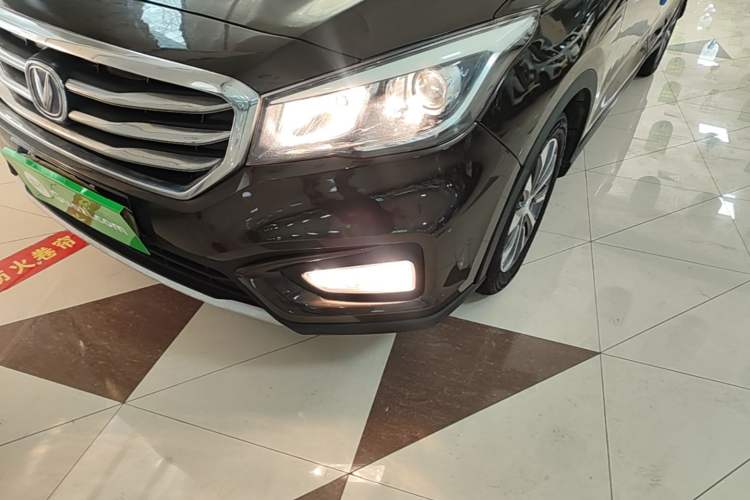 Used CHANGAN Lingxuan 2017 1.6L Manual Happiness Edition Left Front Headlight