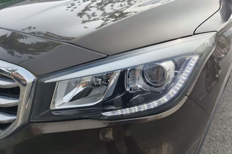 Used CHANGAN Lingxuan 2017 1.6L Manual Elite Model Left Front Headlight