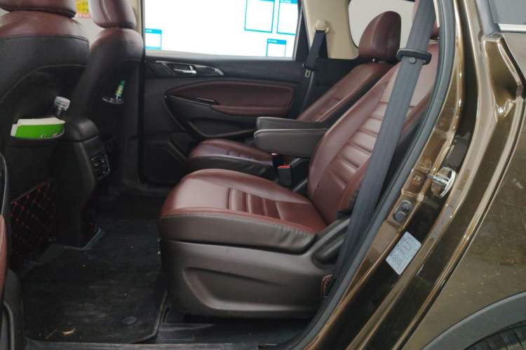 Used CHANGAN Lingxuan 2017 1.6L Manual Elite Model Left Rear Seat