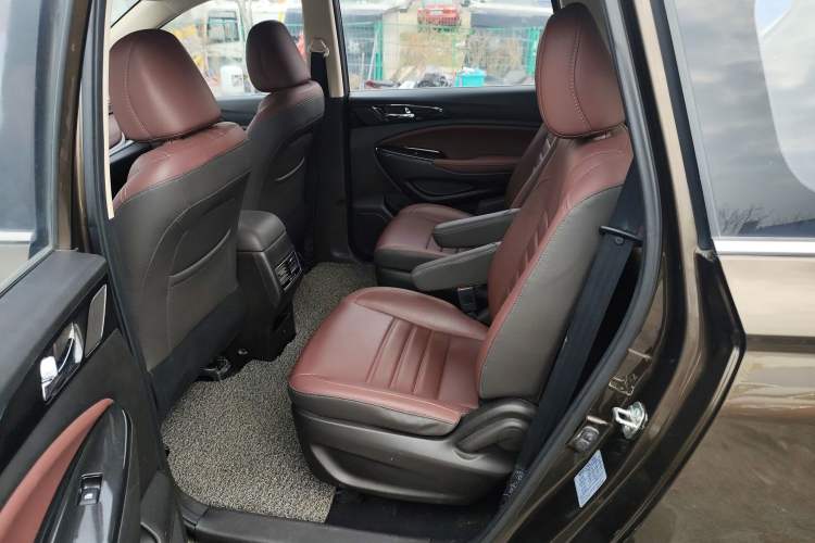 Used CHANGAN Lingxuan 2017 1.6L Manual Happiness Edition Left Rear Seat