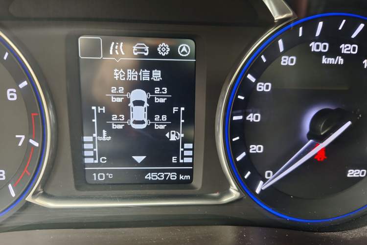 Used CHANGAN Lingxuan 2017 1.6L Manual Elite Model Odometer Close Up