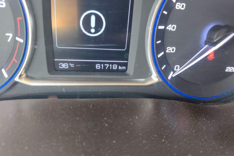 Used CHANGAN Lingxuan 2017 1.6L Manual Elite Model Odometer Close Up