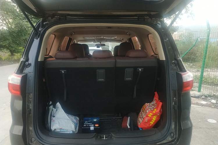 Used CHANGAN Lingxuan 2017 1.6L Manual Elite Model Trunk