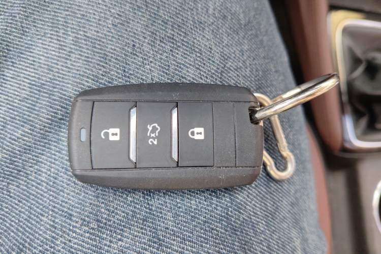 Used CHANGAN Lingxuan 2017 1.6L Manual Elite Model Vehicle Key