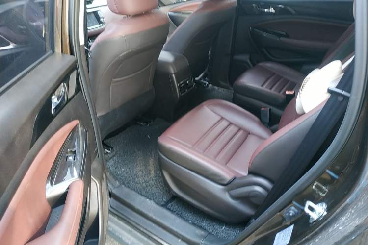 Used CHANGAN Lingxuan 2017 1.6L Manual Elite Model Left Rear Seat