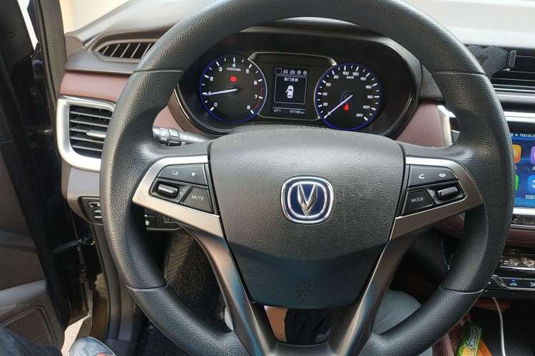 Used CHANGAN Lingxuan 2017 1.6L Manual Elite Model Steering Wheel