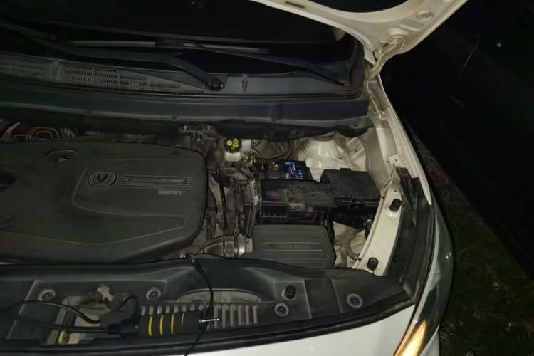 Used CHANGAN Lingxuan 2017 1.5T Manual Joyful & Happy Model Engine Bay Left