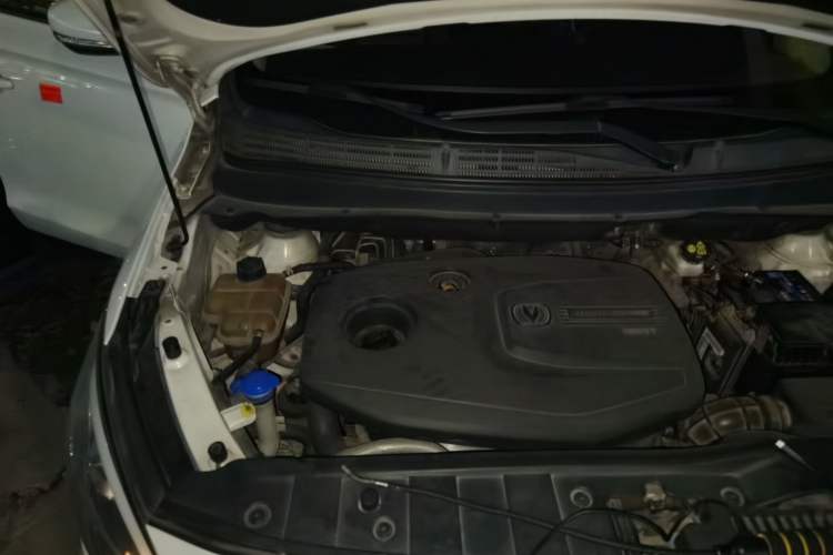 Used CHANGAN Lingxuan 2017 1.5T Manual Joyful & Happy Model Engine Bay Right