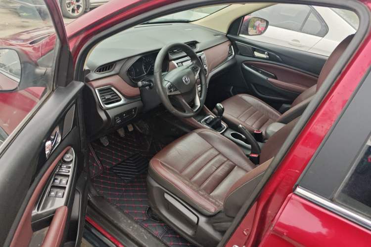 Used CHANGAN Lingxuan 2017 1.6L Manual Happiness Edition Driver Seat