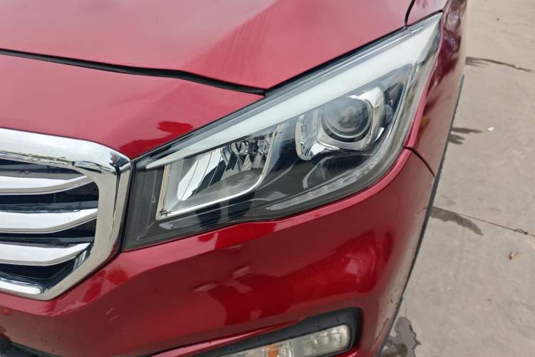 Used CHANGAN Lingxuan 2017 1.6L Manual Happiness Edition Left Front Headlight