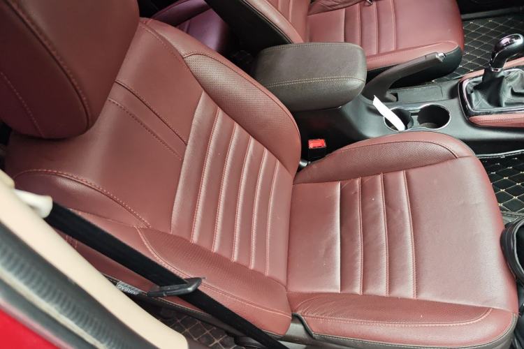 Used CHANGAN Lingxuan 2017 1.6L Manual Elite Model Right Front Seat