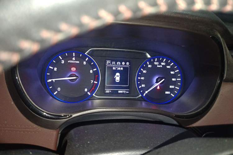 Used CHANGAN Lingxuan 2017 1.5T Automatic Lehuo Happy Edition Instrument Cluster
