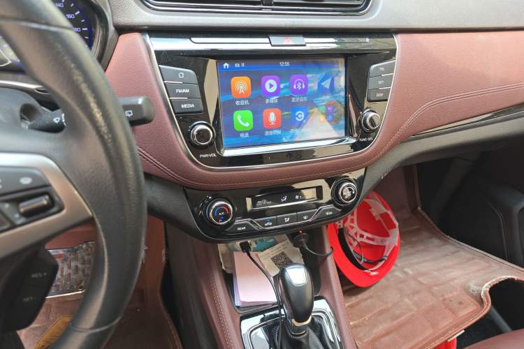 Used CHANGAN Lingxuan 2017 1.5T Automatic Lehuo Happy Edition Audio And AC Panel