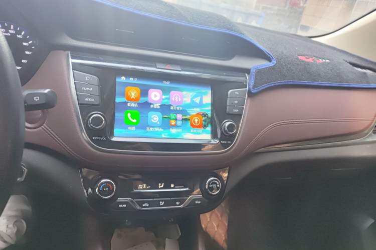 Used CHANGAN Lingxuan 2017 1.6L Manual Happiness Edition Audio And AC Panel