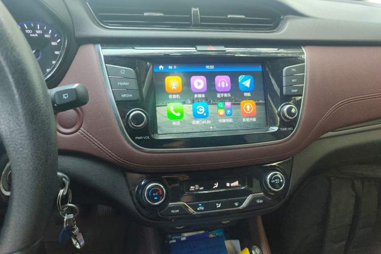 Used CHANGAN Lingxuan 2017 1.6L Manual Happiness Edition Audio And AC Panel