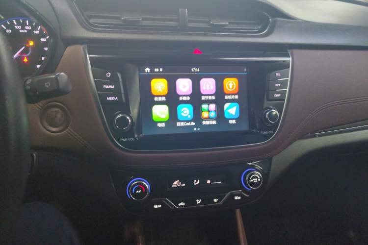 Used CHANGAN Lingxuan 2017 1.6L Manual Happiness Edition Audio And AC Panel