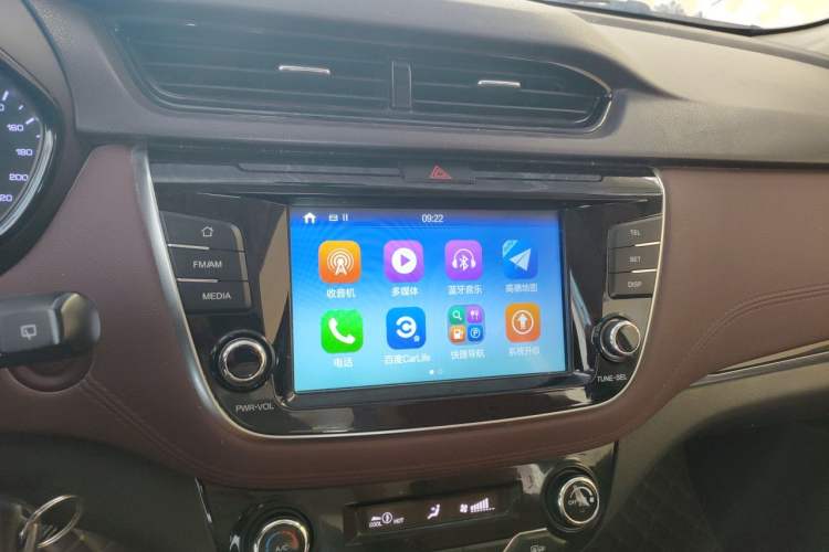 Used CHANGAN Lingxuan 2017 1.6L Manual Happiness Edition Audio And AC Panel