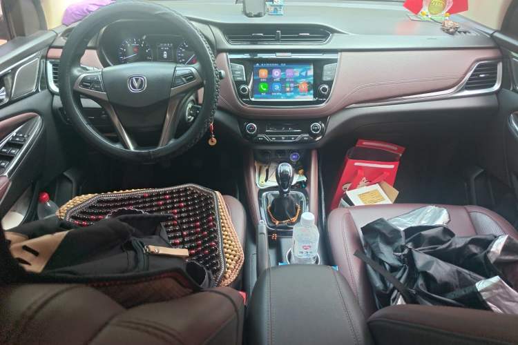 Used CHANGAN Lingxuan 2017 1.5T Manual Joyful & Happy Model Center Console