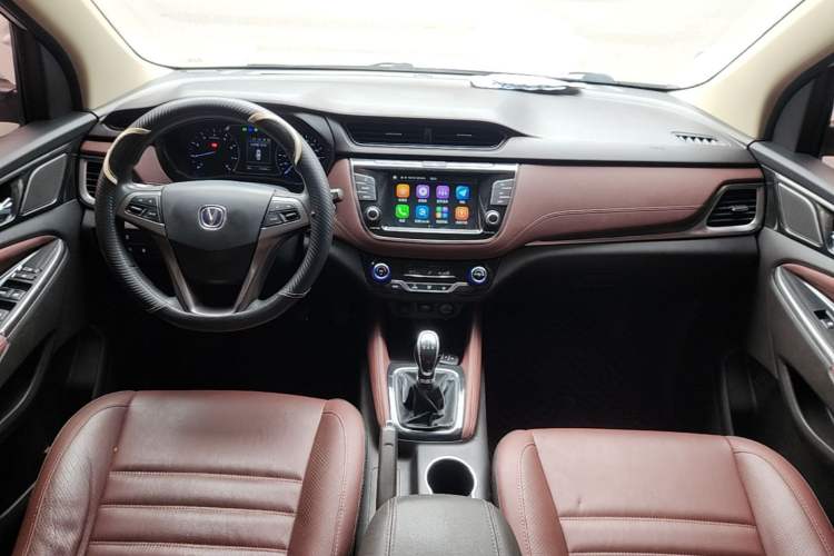 Used CHANGAN Lingxuan 2017 1.6L Manual Elite Model Center Console
