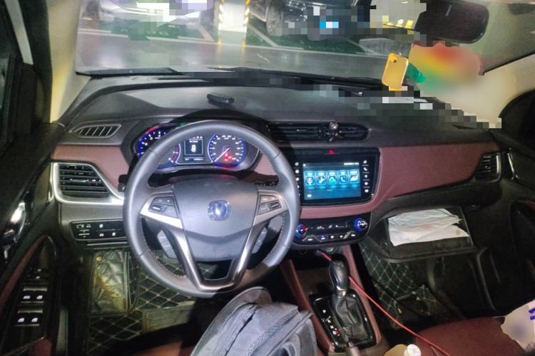 Used CHANGAN Lingxuan 2017 1.5T Automatic Lehuo Flagship Model Center Console